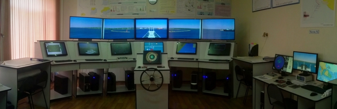 Навигационный тренажёр МАРИБС-С/NTS Pro-6000: мостик с панорамными экранами и штурвалом